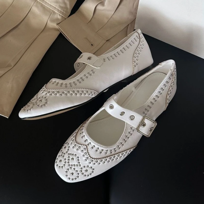 Retro Rivet Buckle Design Flat - огляд і ціна Mary Jane Shoes