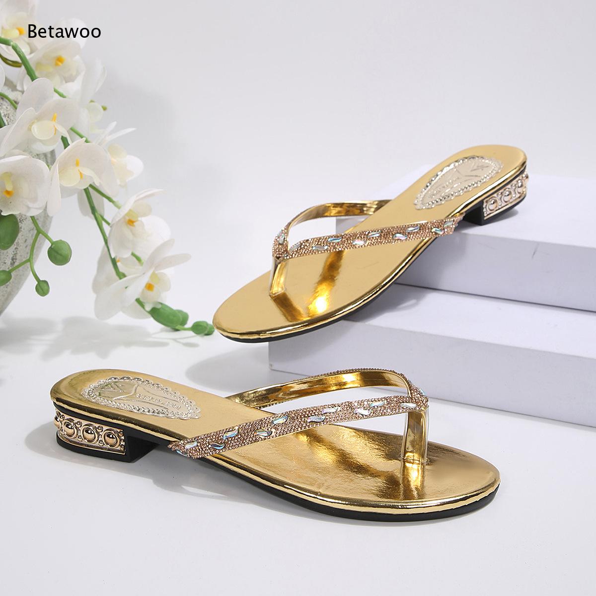 Thong Rhinestone Low Heel Slid - огляд і ціна Gold Chain Sandal
