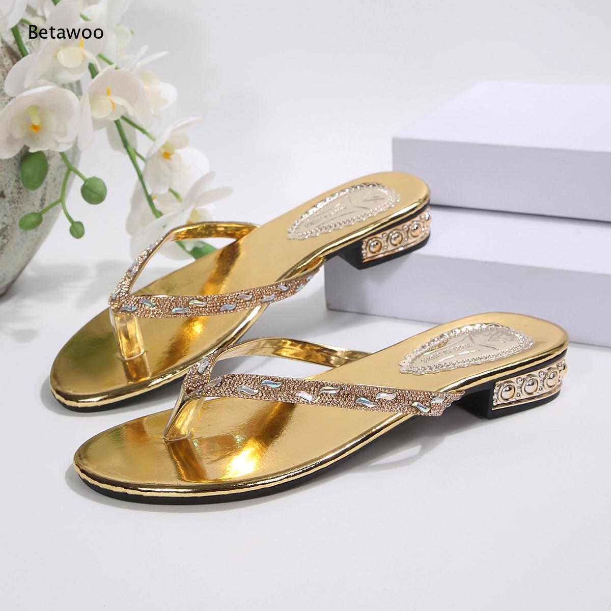 Thong Rhinestone Low Heel Slid - огляд і ціна Gold Chain Sandal