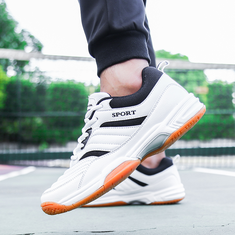 New Sports Shoes for Men and W - огляд і ціна Women'S Shoes Volleyball